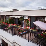 Sky Garden Apartman *